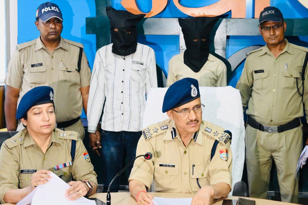 पहाड़ों में फल फूल रहा है नशे का कारोबार