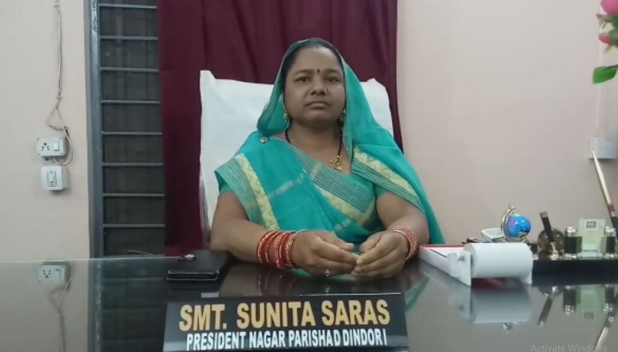 अध्यक्ष ने खोली अधिकारी,कर्मचारियों  की पोल