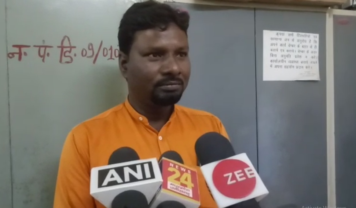 अध्यक्ष ने खोली अधिकारी,कर्मचारियों  की पोल