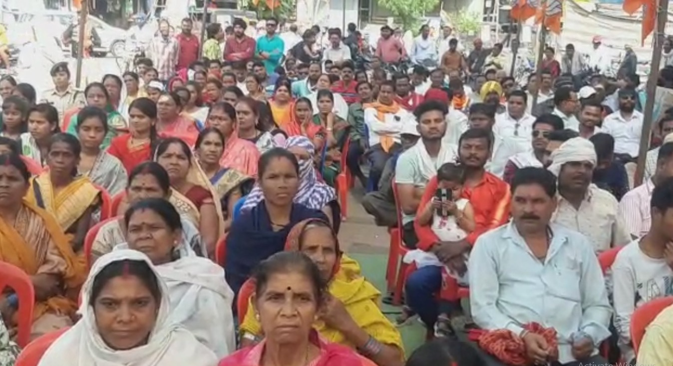 महिला मोर्चा ने  लगाया कमलनाथ पर आरोप