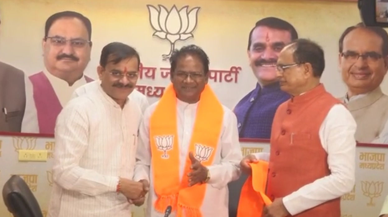 पूर्व कांग्रेस नेता ने की भाजपा सरकार की तारीफ