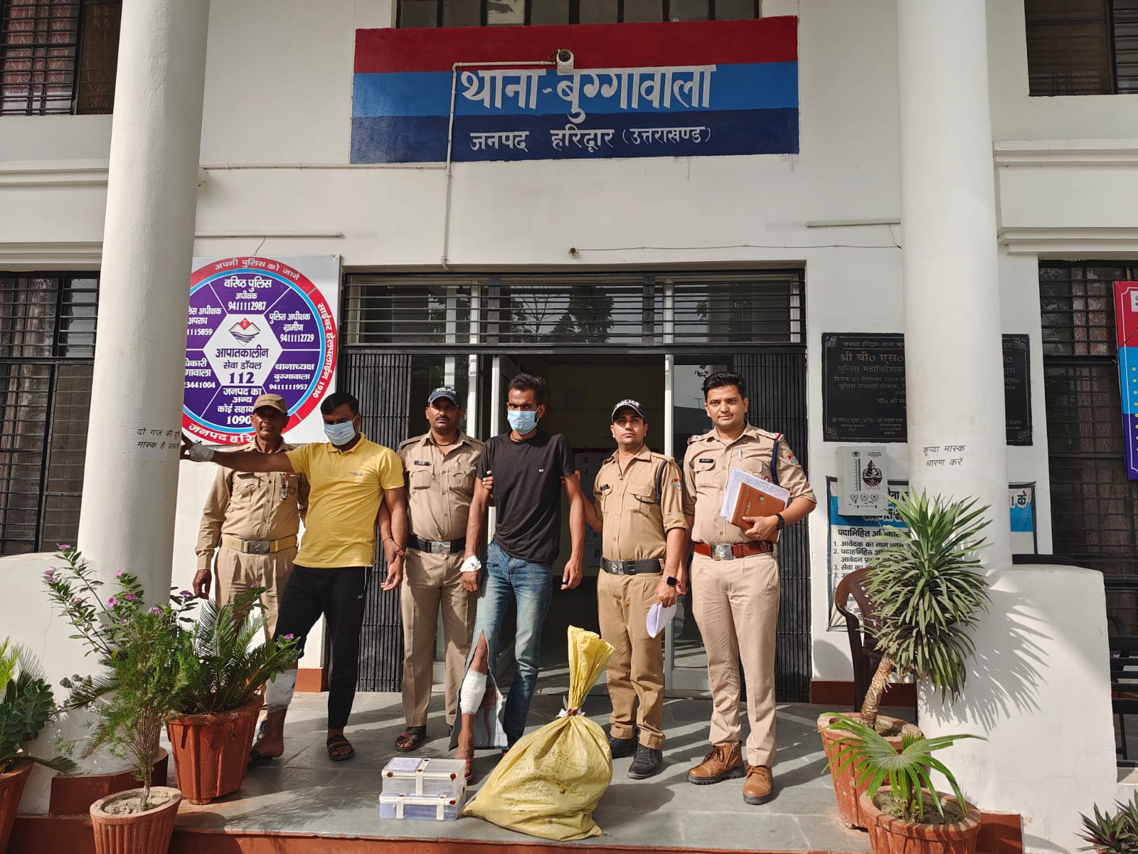 हरिद्वार पुलिस की गौ तस्करों से मुठभेड़