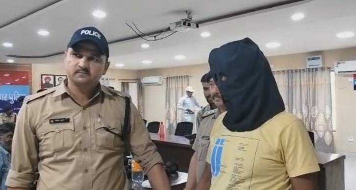 नशे के तस्कर पुलिस की गिरफ्त में