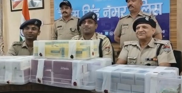 नशे के तस्कर पुलिस की गिरफ्त में