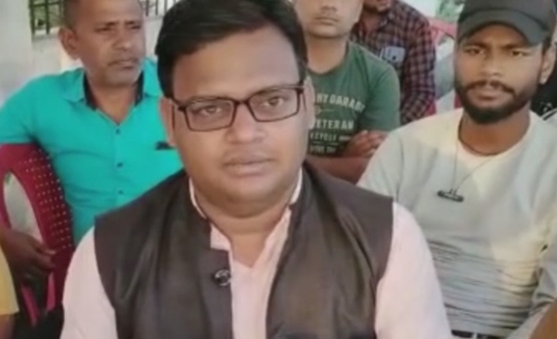 फूड इंस्पेक्टर ने दी पत्रकार को जान से मारने की धमकी