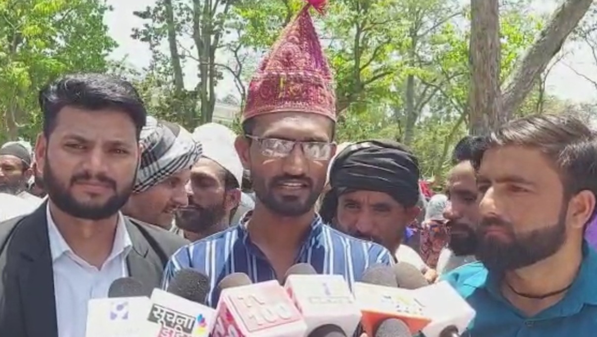 लच्छीवाला रेंज पहुंचे सैकड़ों वन गुज्जर