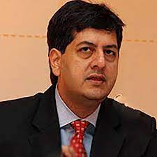 विक्रम चंद्रा का जीवन परिचय 