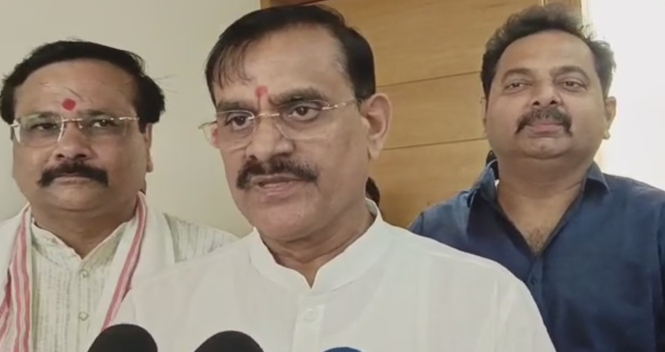 वीडी शर्मा ने कहा नाथ हैं सिख दंगों के आरोपी