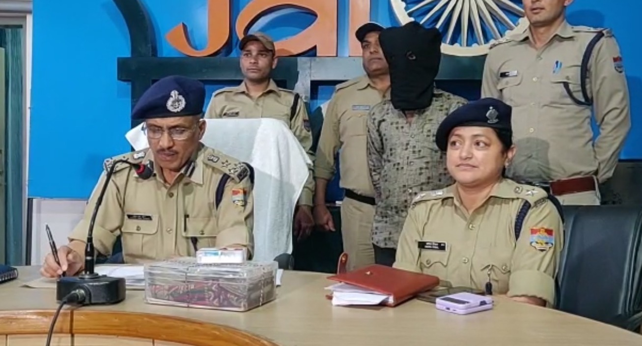 फैक्ट्री में हुई चोरी का पुलिस ने किया खुलासा