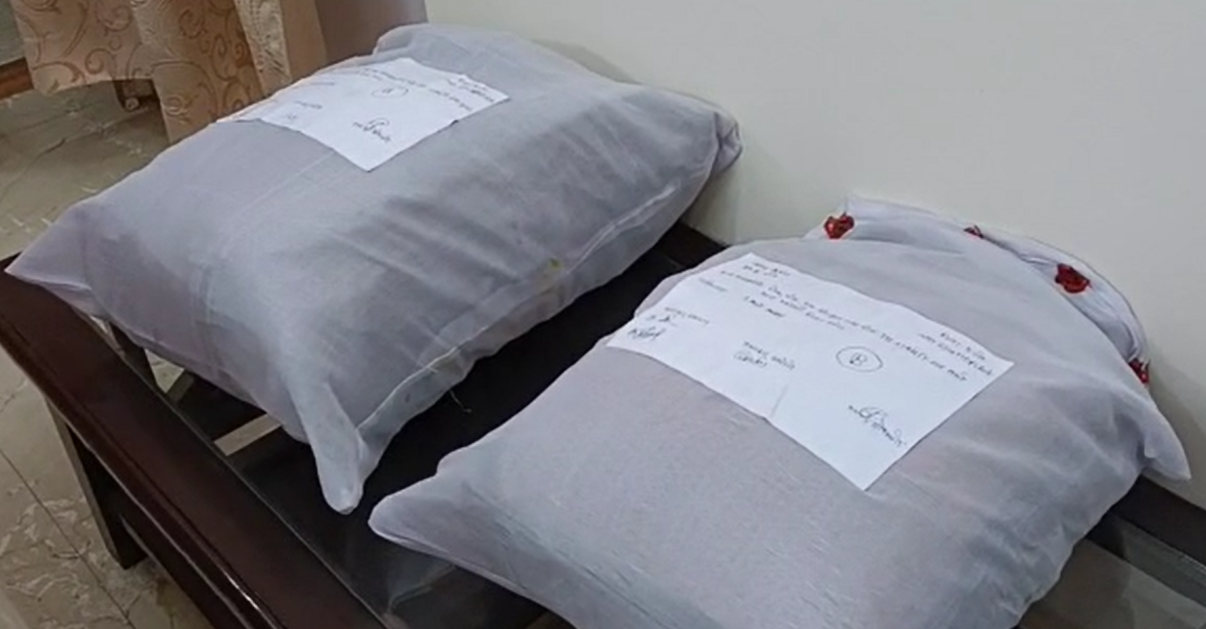 नौ किलो  गांजे  के साथ दो तस्कर पकडे गए