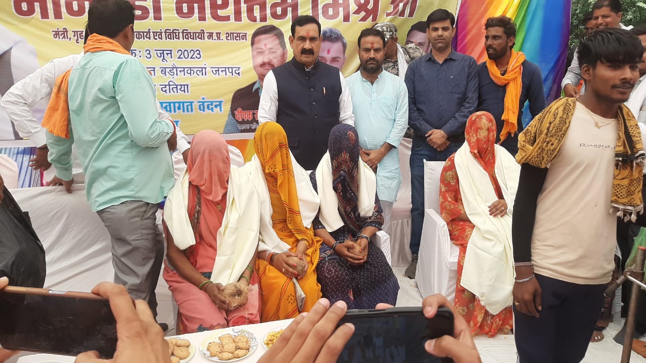 नरोत्तम ने लाडली बहनों को सीए प्रमाण  पत्र