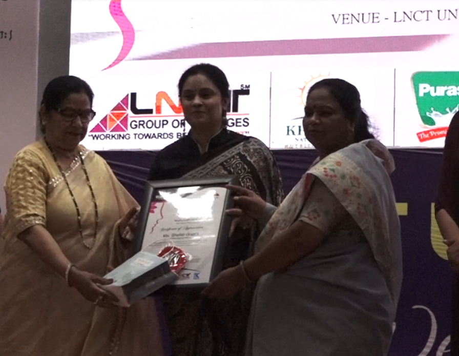 शैफाली गुप्ता को शीरोज शक्ति सम्मान