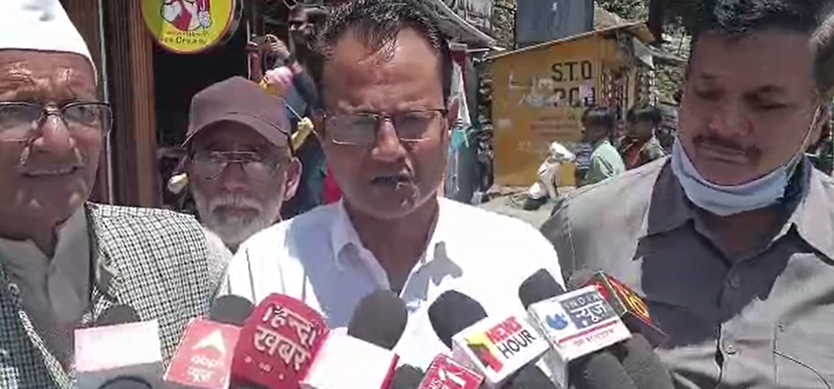 मसूरी कांग्रेस ने दिया धरना प्रदर्शन