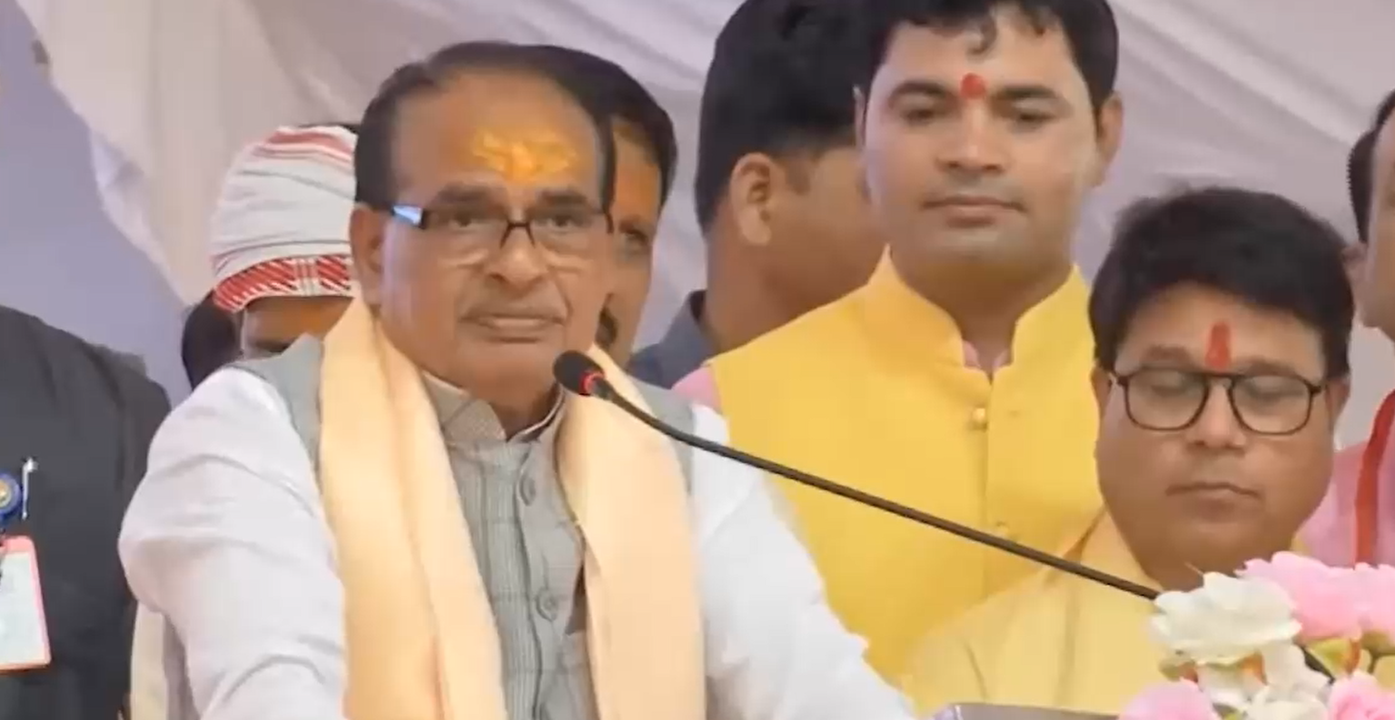 सीएम चौहान ने की ब्राह्मण महाकुंभ में शिरकत