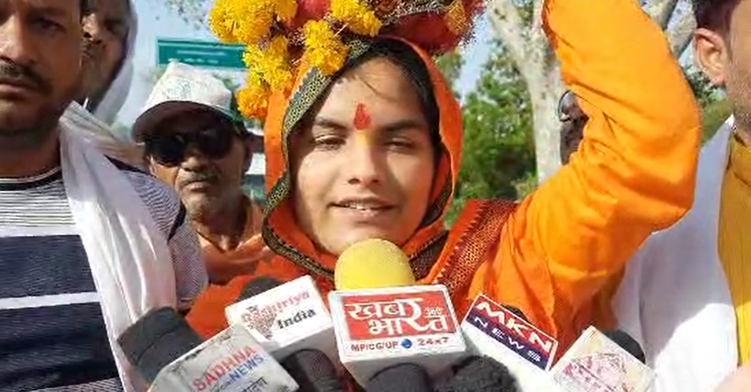 शिवरंजनी करना चाहती है बागेश्वर महाराज से शादी
