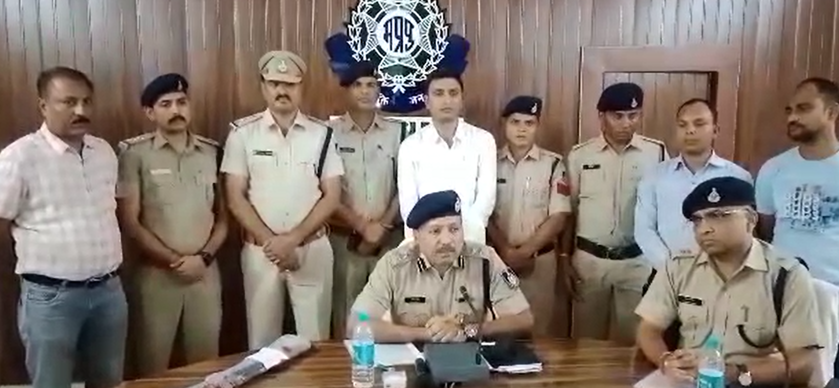 तीस हजार रुपए का इनामी बदमाश गिरफ्तार