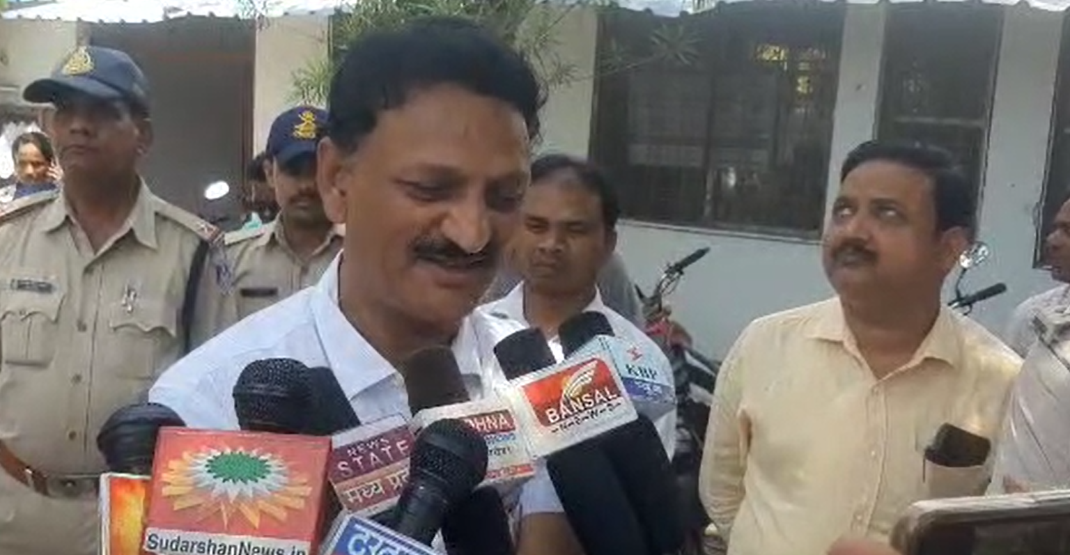 पानी की समस्याओं से परेशान हैं ग्रामीण