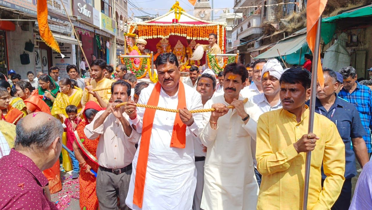 पटेल की बांसुरी का क्या है राज