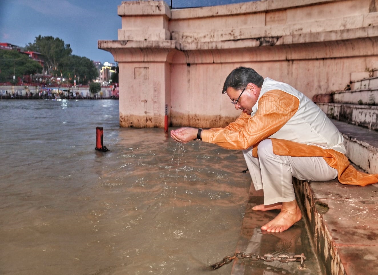 मुख्यमंत्री पुष्कर सिंह धामी पहुंचे हरिद्वार