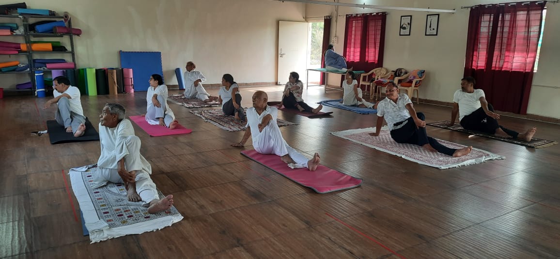 विश्व में मनाया जा रहा है योग दिवस