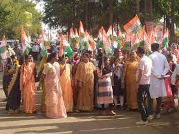 कांग्रेस ने डिंडोरी में किया धरना प्रदर्शन