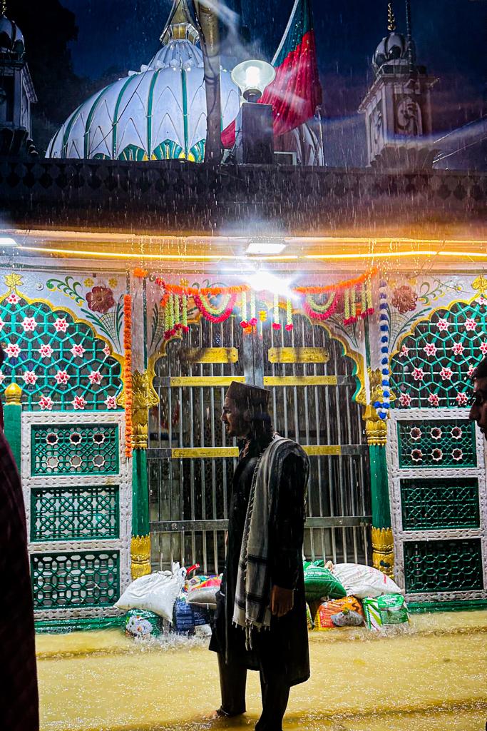 पिरान कलियर दरगाह में घुसा पानी