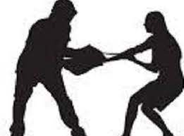 बुजुर्ग महिला से लूटपाट का पुलिस ने किया खुलासा