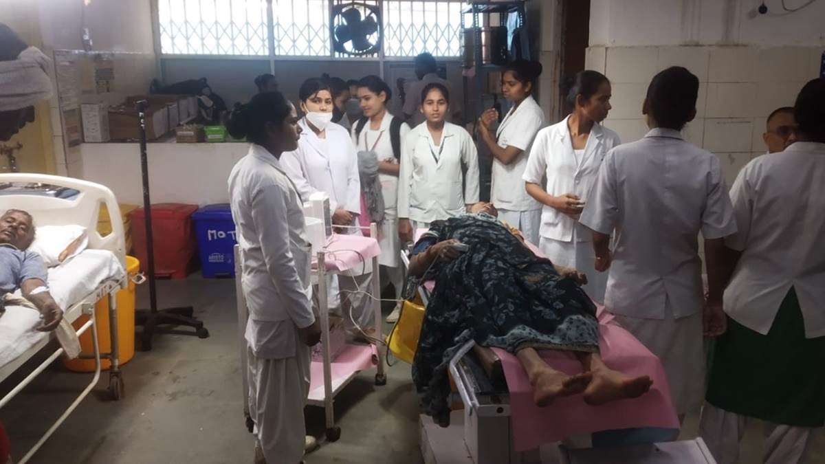 पिकअप वाहन पलटने से हुआ बड़ा हादसा