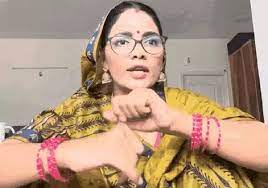 नेहा सिंह ने यूपी के बाद एमपी में पूछा 