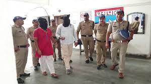 अफीम तस्करों को पुलिस ने किया गिरफ्तार