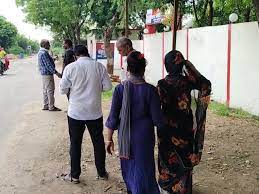 पीड़ित महिला ने लगाई एसपी से न्याय की गुहार