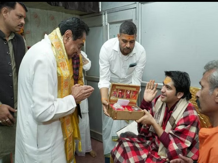 कमलनाथ के गढ़ में पधारेंगे बाबा बागेश्वर