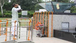 मुख्यमंत्री शिवराज शौर्य स्मारक पहुंचे