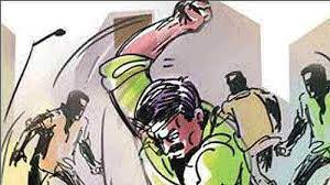 हमलावरों ने घर में घुसकर किया हमला