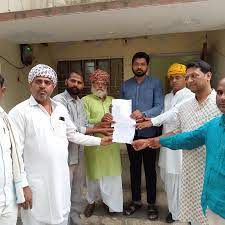 किसानों  तहसीलदार  सौंपा ज्ञापन चक्का जाम बड़वारा बारिश अन्नदाताबिजली विभाग