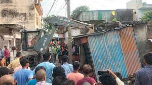 नगर पालिका ने की अतिक्रमण की कार्रवाई