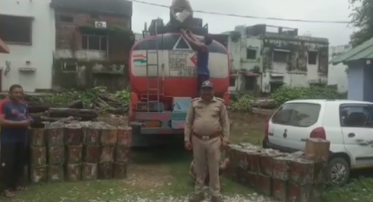 वन विभाग की टीम ने बड़ी सफलता हासिल की