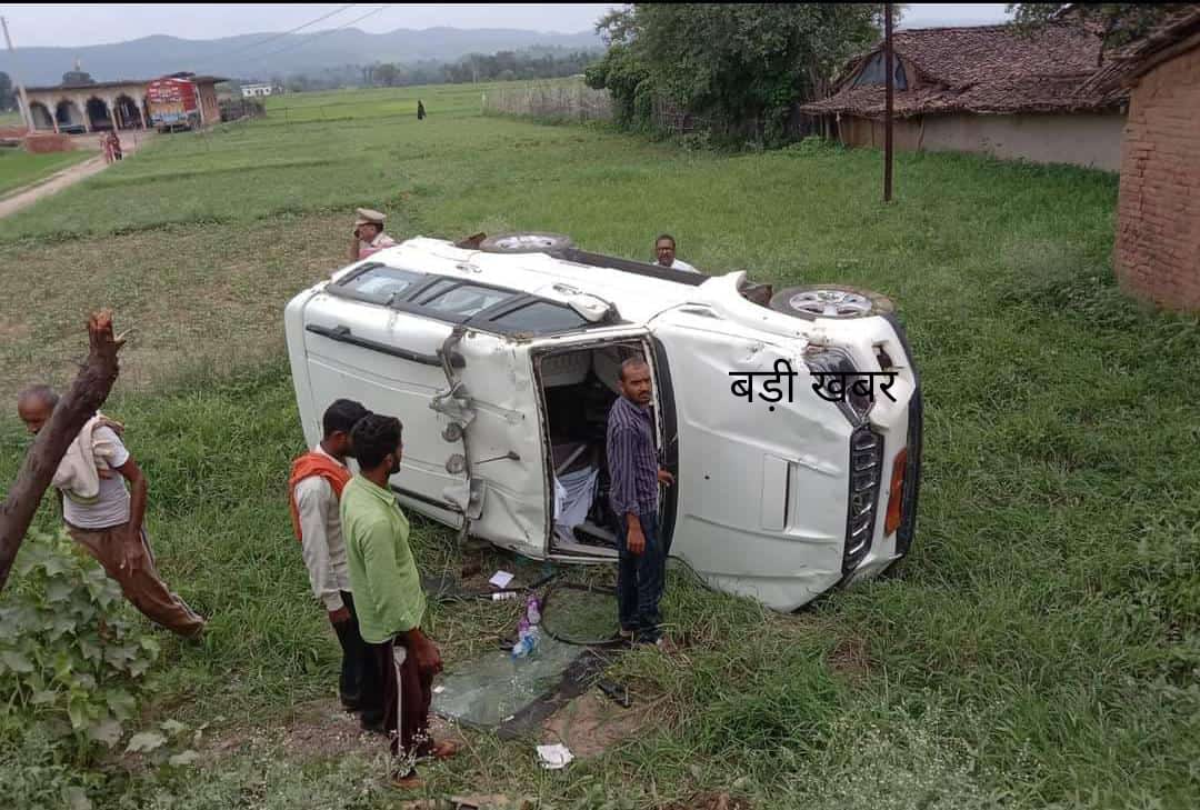 सिंगरौली में एसडीएम की गाड़ी अनियंत्रित होकर पलट गई