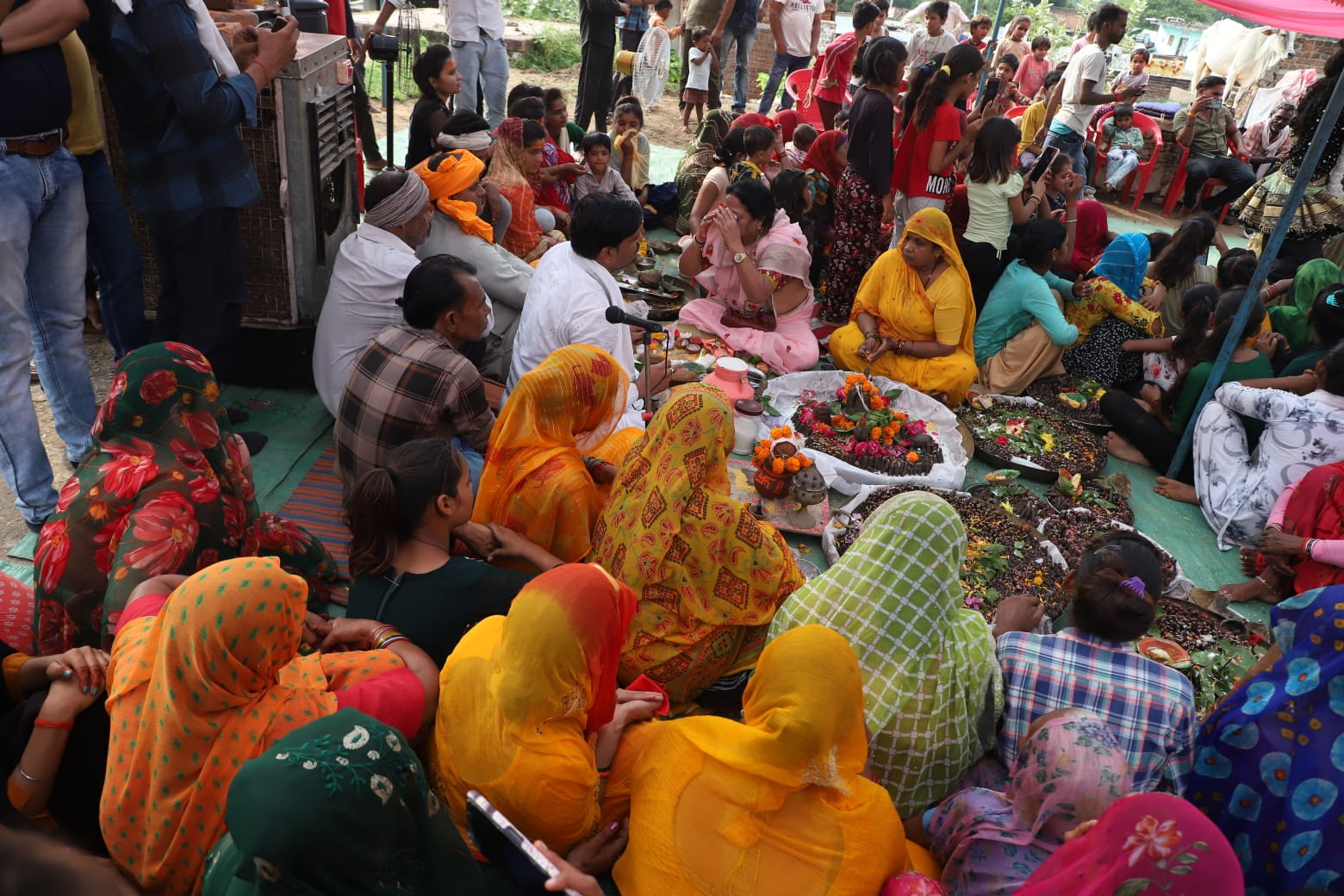 भाजपा प्रत्याशी ने पार्थिव शिवलिंग का निर्माण कराया