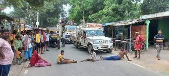 भगवानपुर तहसील में नहीं हैं सालों से सड़कें