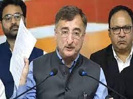 विवेक तन्खा ने लगाया मुख्य सचिव पर भ्रष्टाचार का आरोप