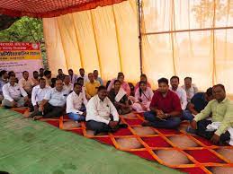 पटवारी संघ अनिश्चितकालीन हड़ताल पर