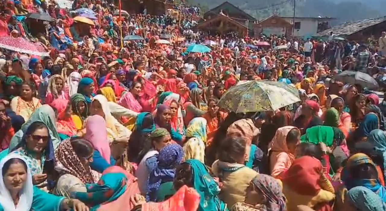 पाली गाँव में अठोड़ मेले का जश्न