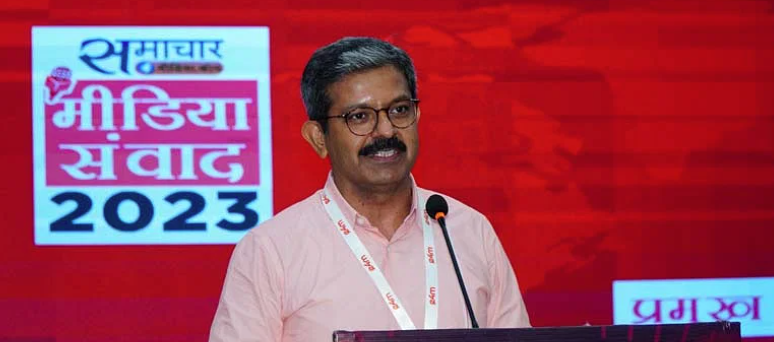 चुनौतियां बनी रहेंगी लेकिन पत्रकारिता को कोई खतरा नहीं है: सुमित अवस्थी