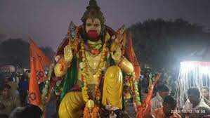 धूमधाम से निकली बालाजी महाराज की शोभायात्रा