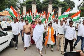 पटवारियों ने निकाली तिरंगा यात्रा