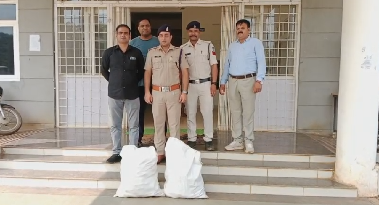 अवैध शराब बिक्री करना युवक को भारी पड़ा