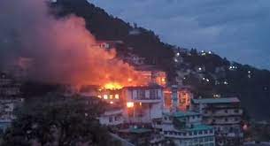 मसूरी के बड़े होटल में लगी आग