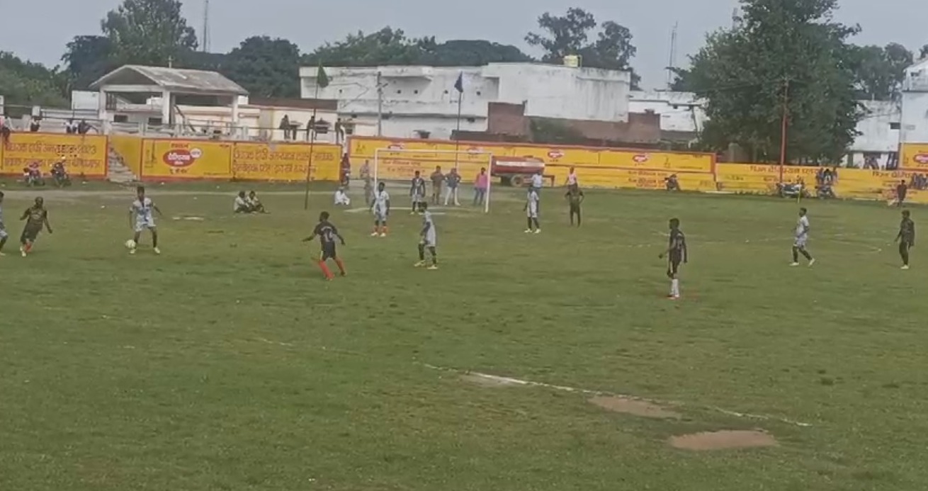 फुटबॉल टूर्नामेंट का  हुआ समापन