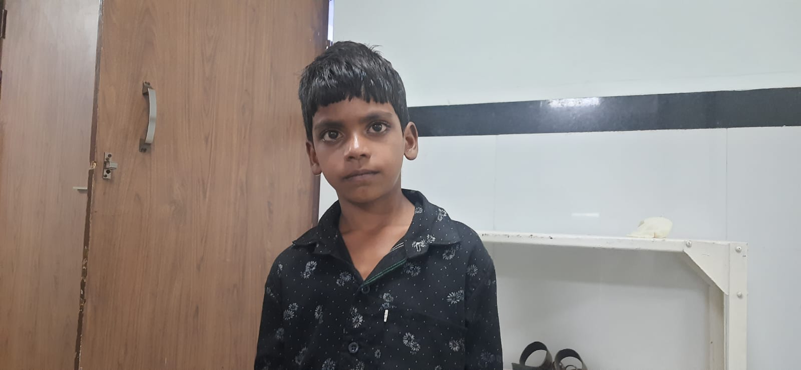 बिना ऑपरेशन निकाले गले में फसे सिक्के